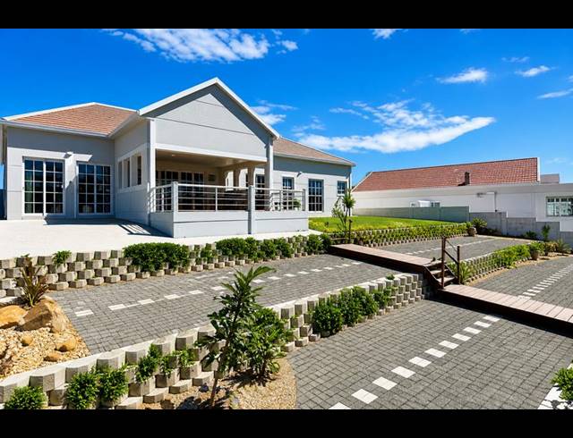 3 BEDROOM HOUSE FOR SALE IN PORT OWEN